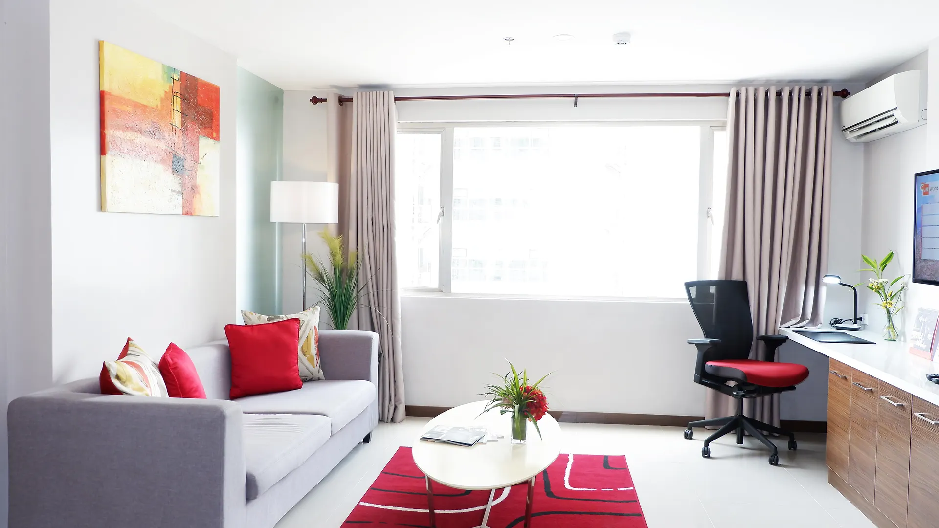Valero Grand Suites By Swiss-Belhotel Makati City 4*,  Philippines