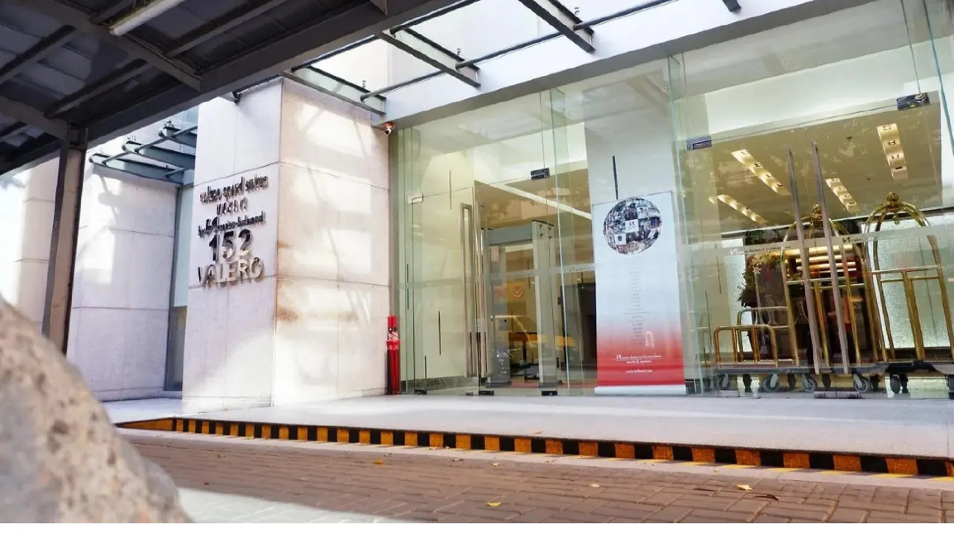Valero Grand Suites By Swiss-Belhotel Makati City