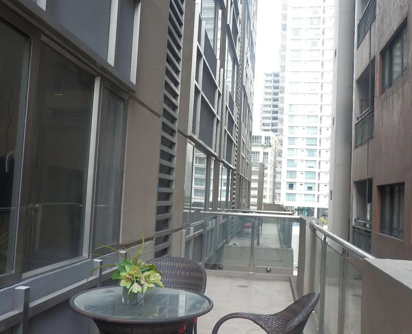 Valero Grand Suites By Swiss-Belhotel Makati City